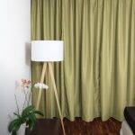 blickdichter Vorhang beige bei geschlossener Store