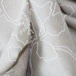 Stoffmuster blickdichter Vorhang PIACENZA beige mit Blumenmuster