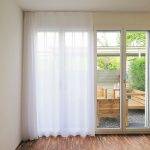 Vorhang halb offen: Tagesvorhaenge STUTTGART blickdicht weiss nach Mass