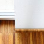 Flächenvorhang weiss Nahaufnahme Saum