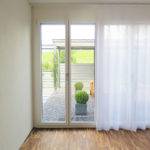 Vorhänge Fenster weiss Zimmer mit Sitzplatz