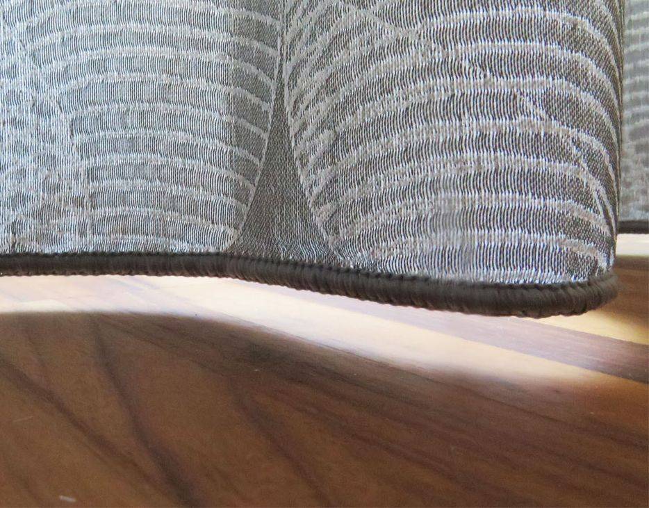 Vorhänge braun mit Muster
